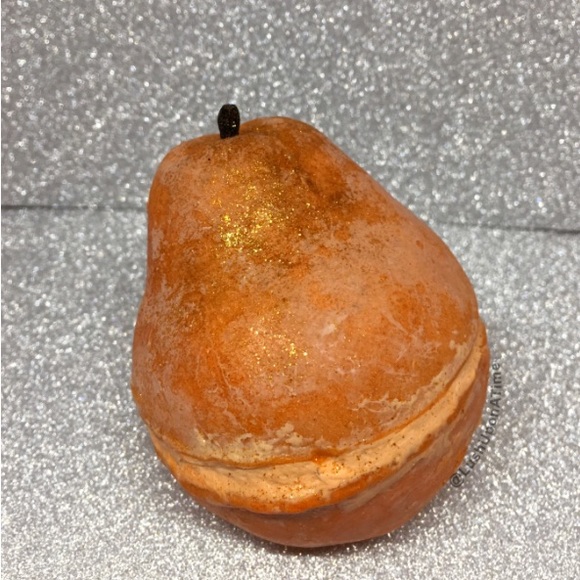 Lush Golden Pear Soap - Picture 2 of 4